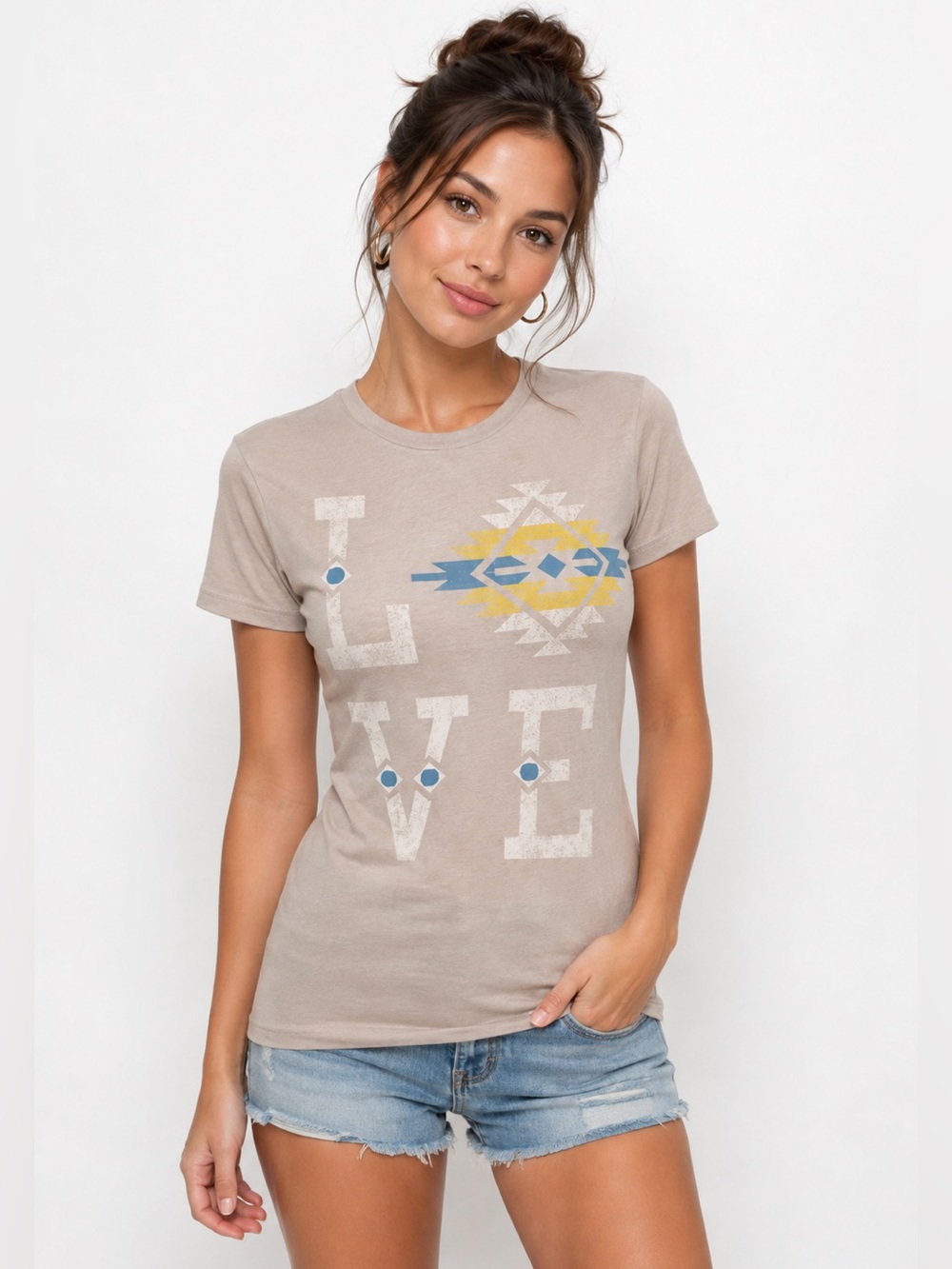 Y2K Vintage Native American - Gray LOVE Graphic Short Sleeve Shirt - Size Small